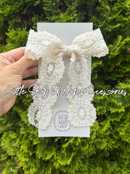 Scalloped Lace Long Tail Ribbon Bow
